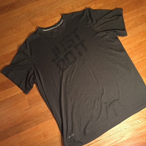 Nike Other - Nike Army Green Brown ‘Just do It’ Shortsleeve tee